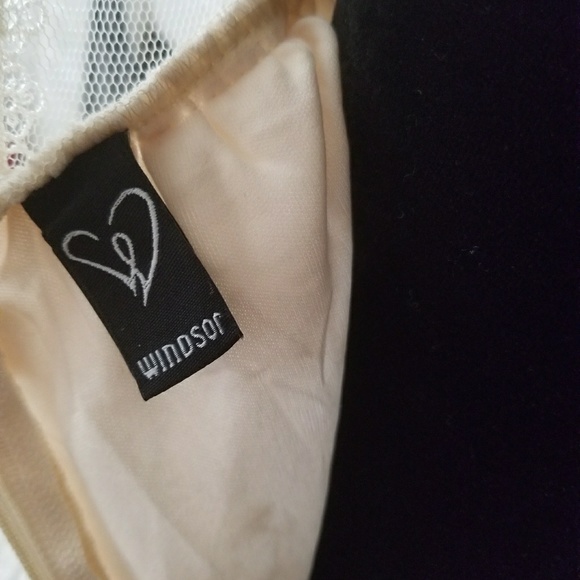 Windsor lace Mini Dress Size M - Picture 6 of 7